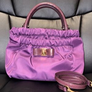 Salvatore Ferragamo Handbag/Crossbody EUC